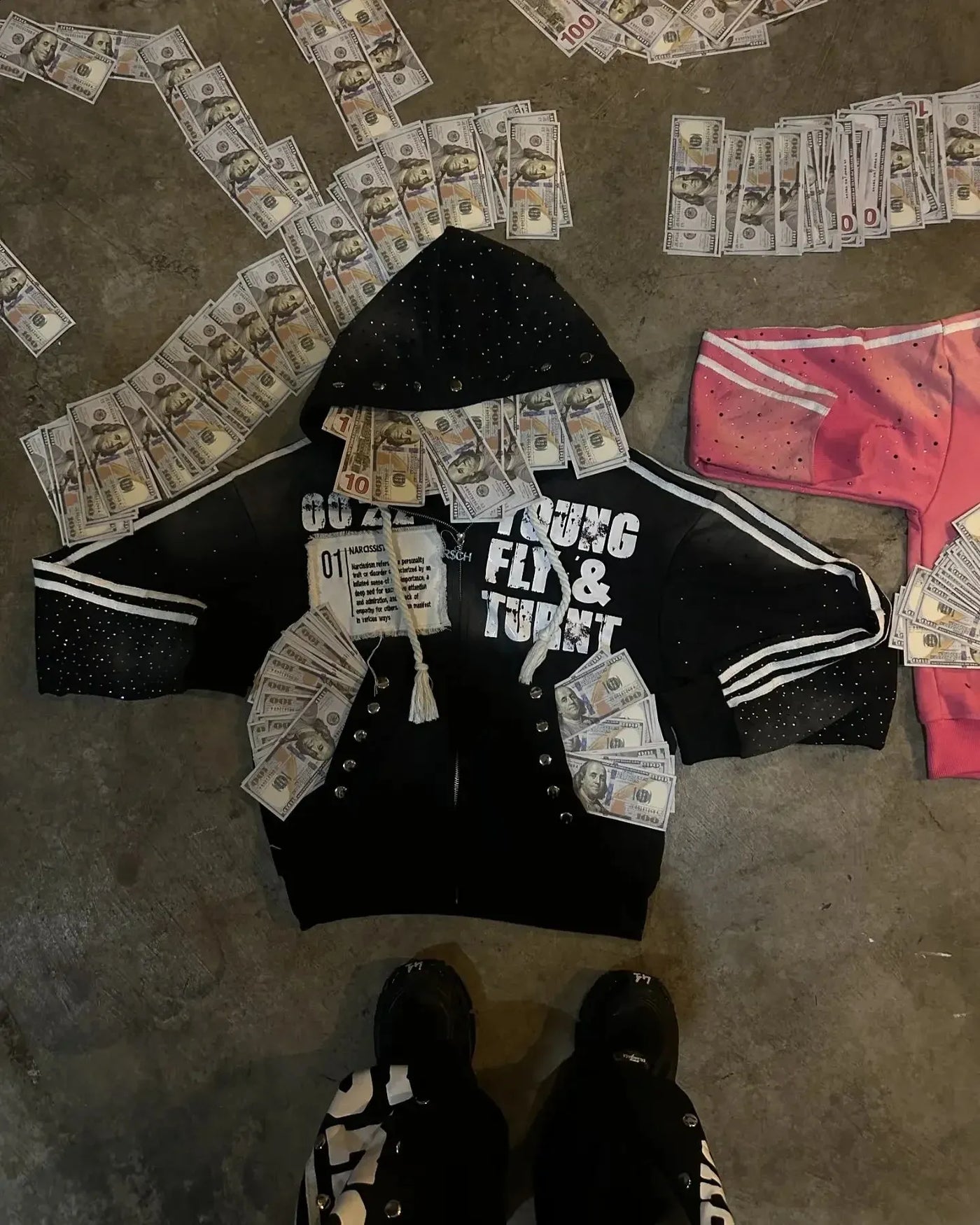 Broken Star “Young & Turnt” Hoodie – Smoke Black